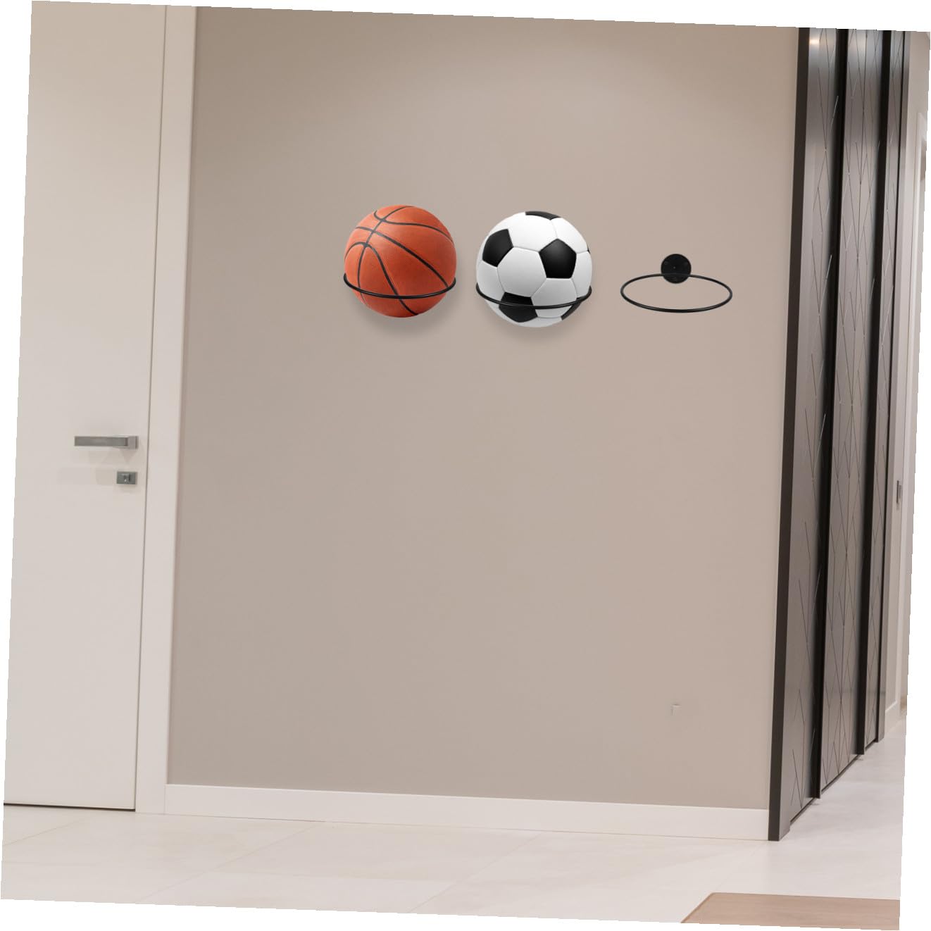 TOYANDONA Estante de Exhibición de Balones de Pared 3 Piezas Negro Hierro | Montaje en Pared, Acabado Liso sin Rebabas, Soporte Firme para Orden y Presentación