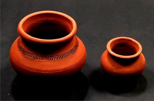 Miniatura 8 de Ashirwad Mitti Kalash Tierra, arcilla de tierra, barro de terracota Mati para matrimonios Puja Karvachoth Pot Grahpravesh Loza (4.5 pulgadas)
