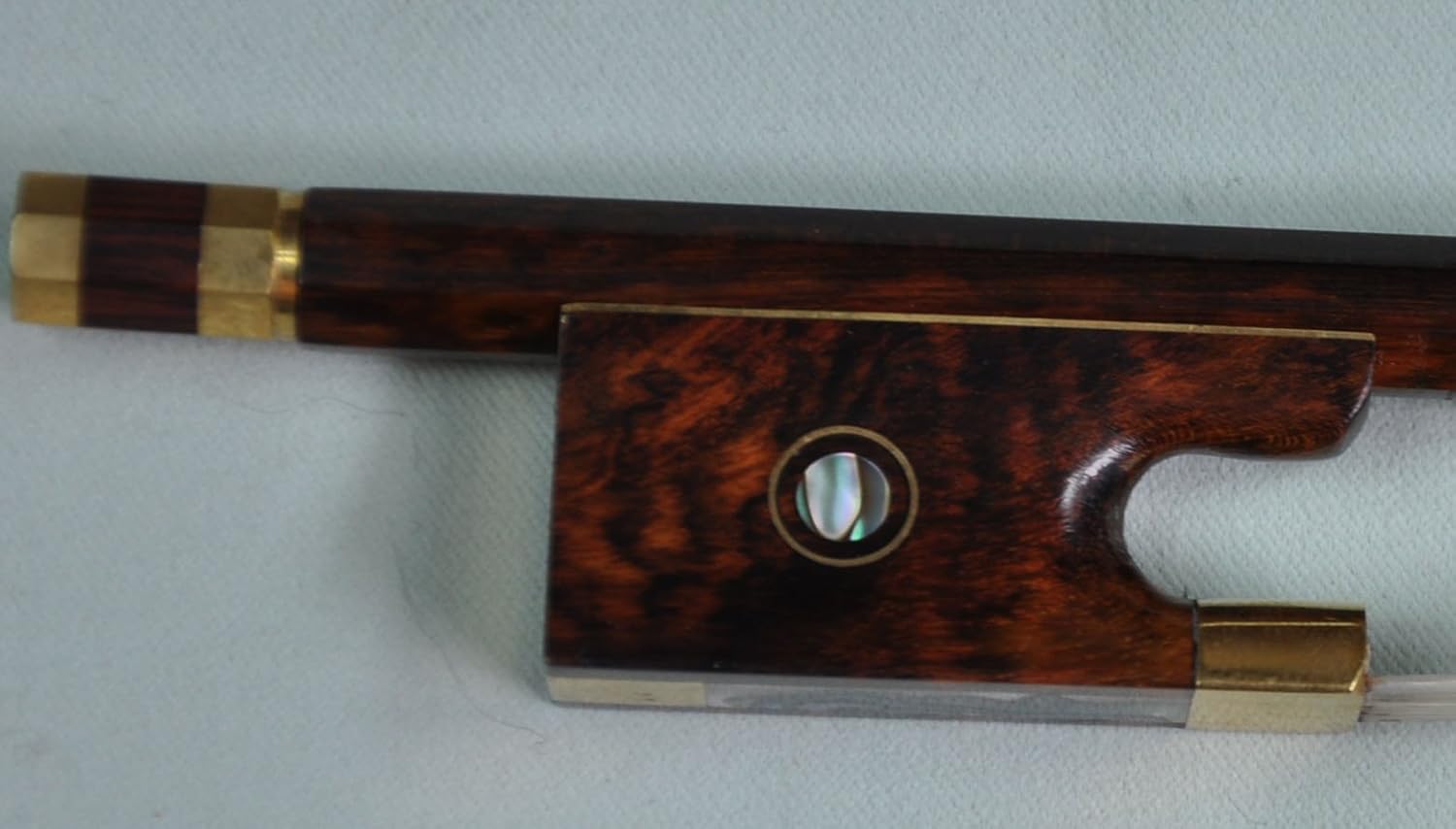 New snakewood Violin Bow gold mounted Parisian strong Round
