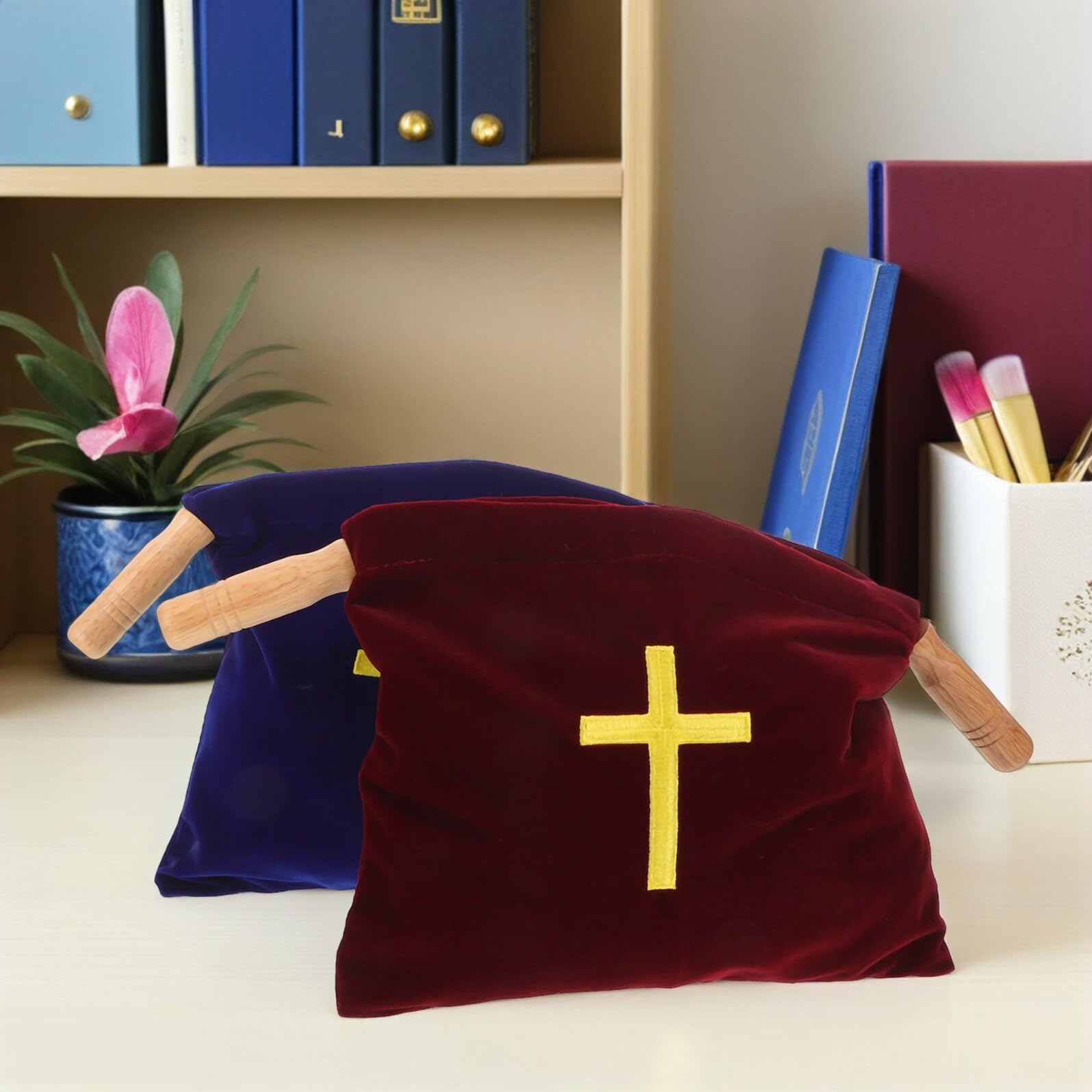 LRXIYODE 2 Szt. Welurowych Toreb Ofiary z Drewnianą Rączką Przenośna Sakiewka Do Kościoła z Haftowanym Krzyżem Elegancka Torba Zbiórkę i Komunijne Dary dla Kobiet i Mężczyzn