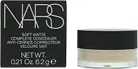 Nars Corretivo macio fosco completo Chantilly – para pele clara com tons neutros