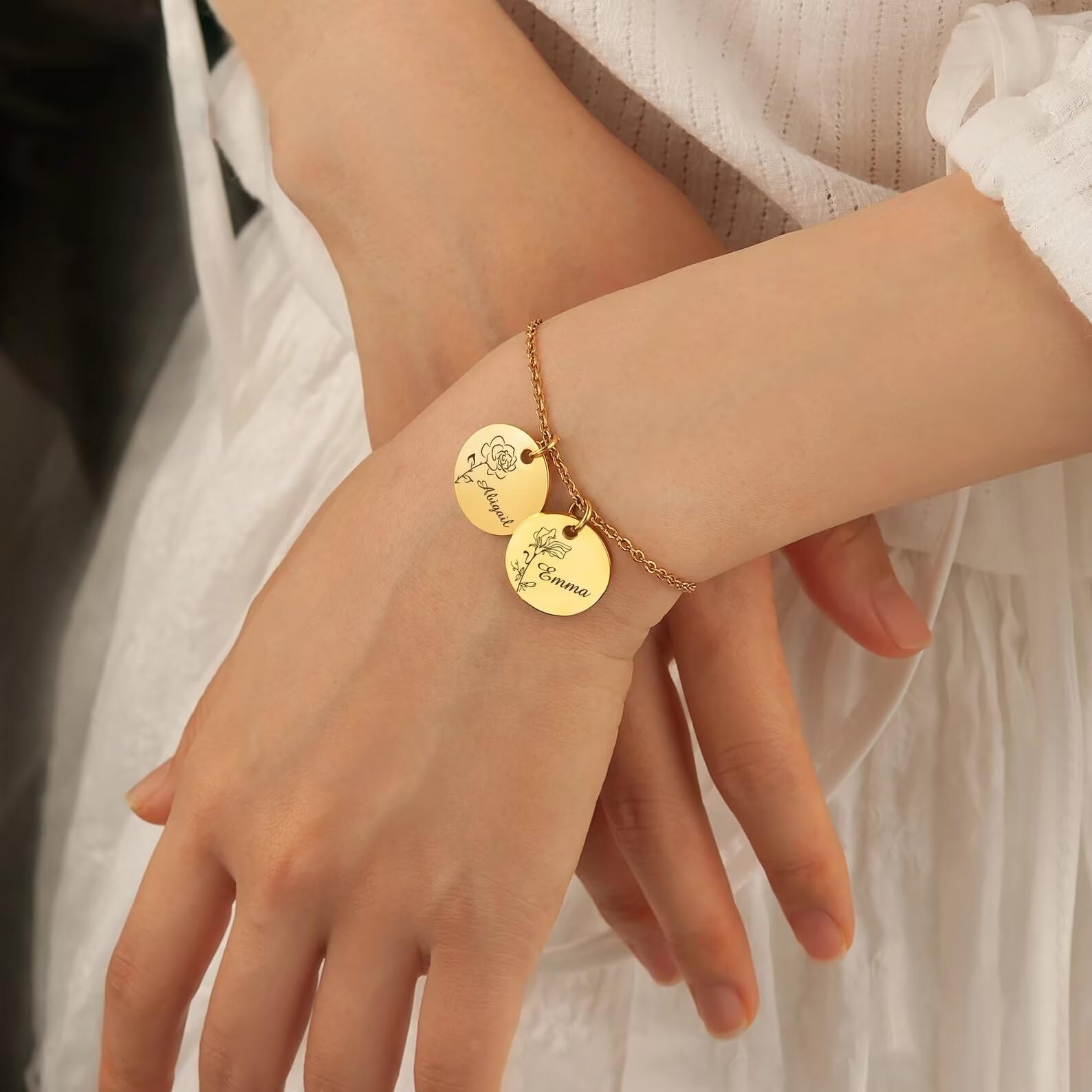Regalo per la mamma - Bracciale personalizzato con fiore e nome - Catena con braccialetto di fascino personalizzato - Braccialetto di famiglia Regalo per la mamma Gioielli personalizzati