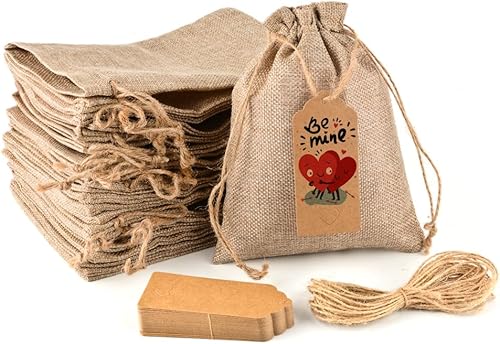 BZCTAH Juego de 25 bolsas de regalo de arpillera de 7 x 9 pulgadas con cordón, bolsas de lino para recuerdos de fiesta, etiquetas de regalo y