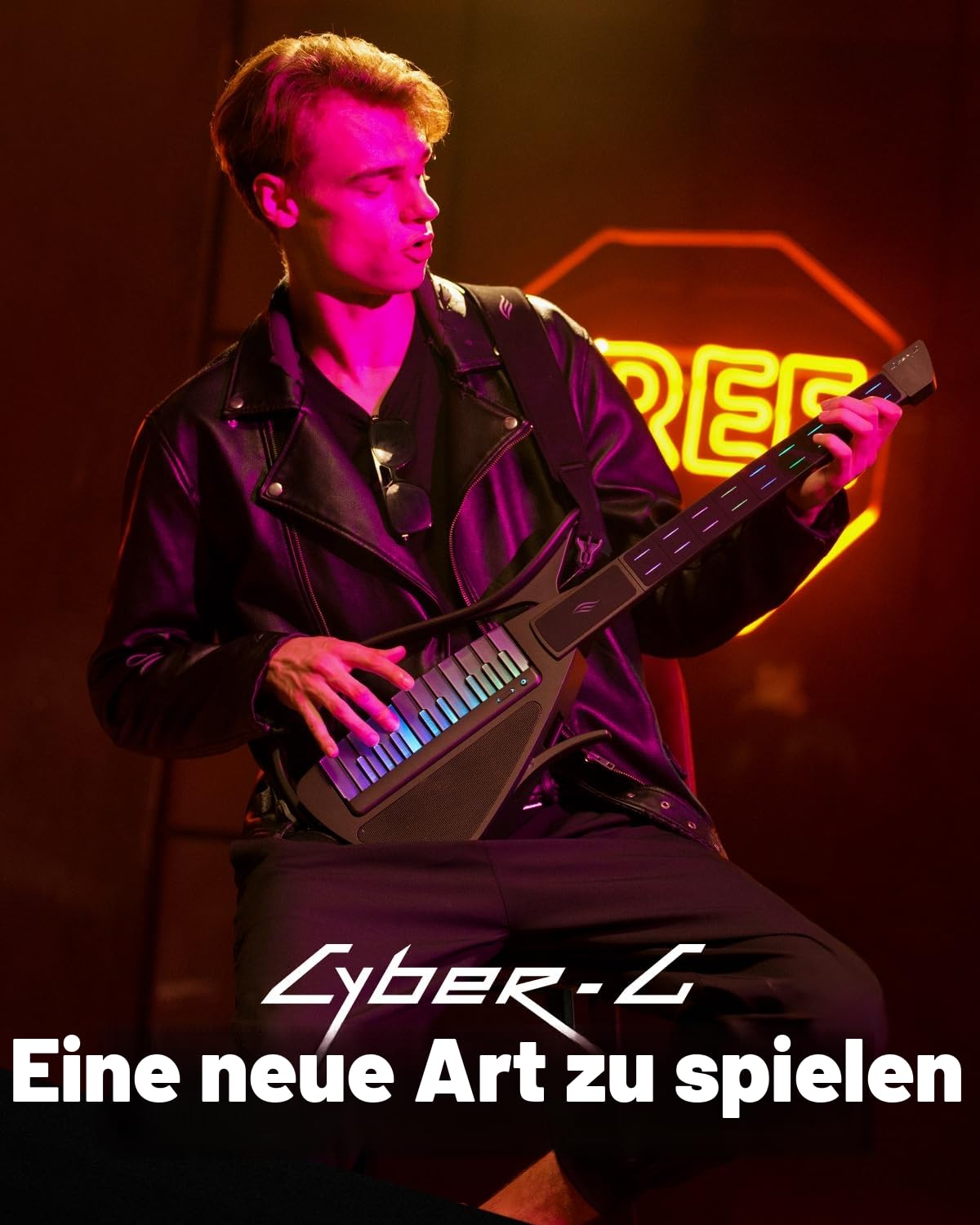 Enya Cyber ​​G - Smart Keytar mit beleuchteten Tasten, 24 Sounds, Drum & Bass, Bluetooth 5.2, integriertem Lautsprecher, USB-C OTG-Aufnahme, Akku, Tasche und Tragegurt