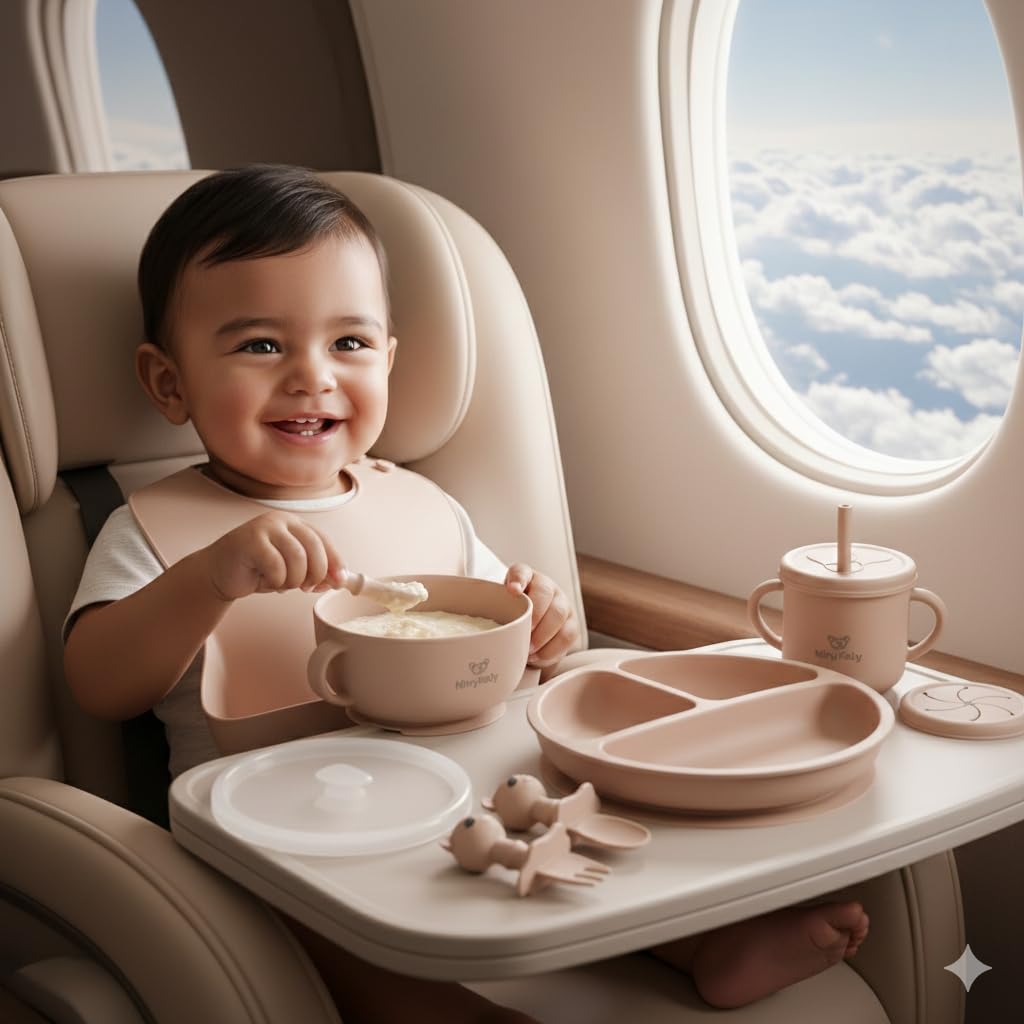 Set Repas Bébé Complet 8 Pièces en Silicone – Assiette Ventouse Compartimentée, Bol, Tasse d’Apprentissage, Couverts, Bavoir + Sac Isotherme – Kit voyage Sans BPA dès 6 Mois (Beige)