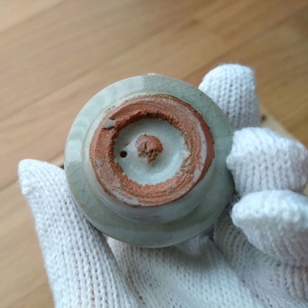 柳下秀器 井戸 ぐい呑 盃 酒呑 茶杯 酒器 茶器 栞 共布 共箱 柳下秀器 井戸 ぐい呑 盃 酒呑 茶杯 酒器 茶器 栞 共布 共箱