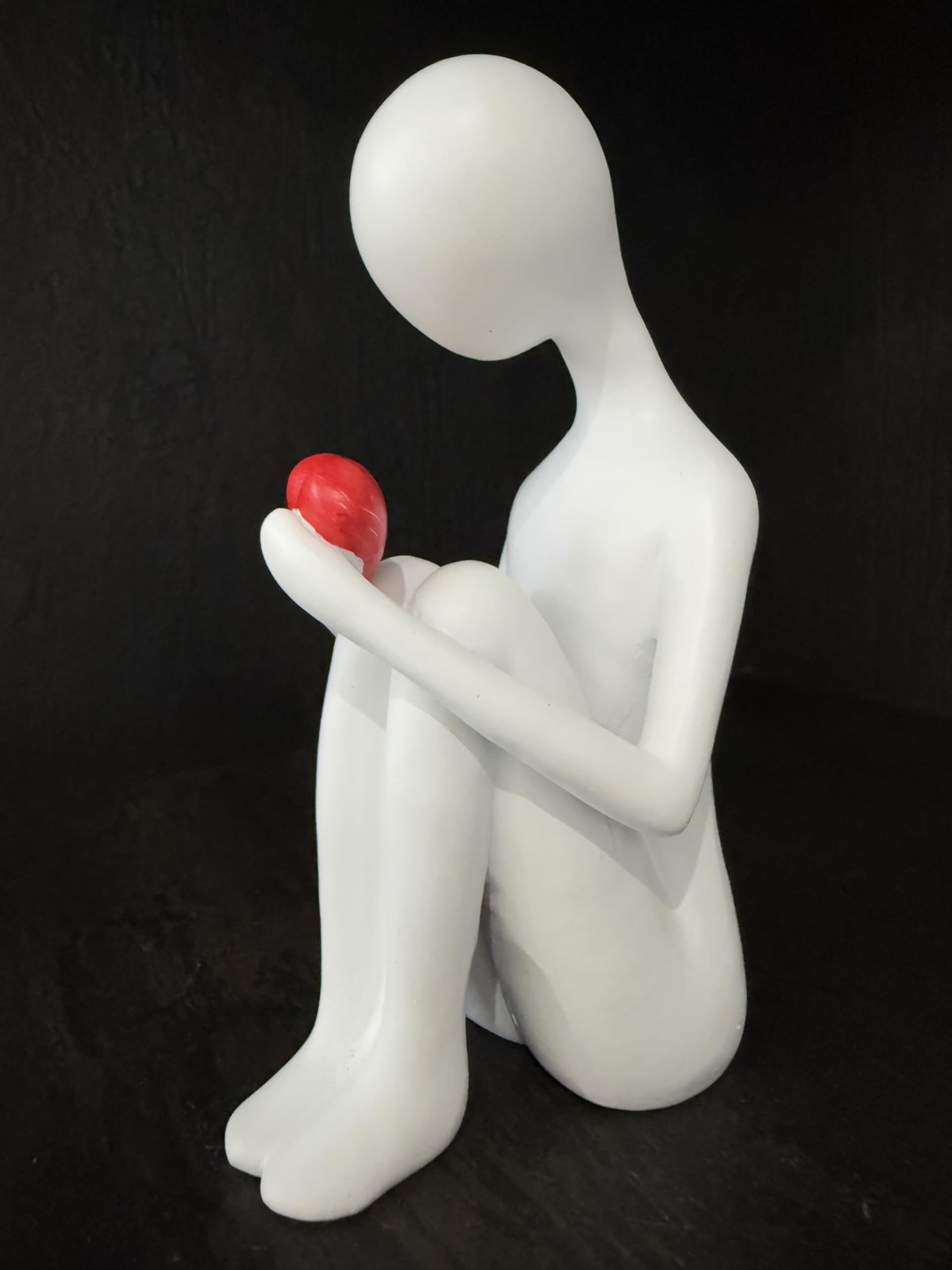Haute Collage Finding Peace in Remembrance heartfelt sculpture quiet reflection solace lost loved one grief hearache (White) - Image 4