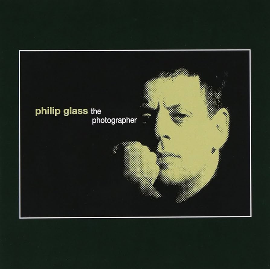 ザ・フォトグラファー: Amazon.ca: Music