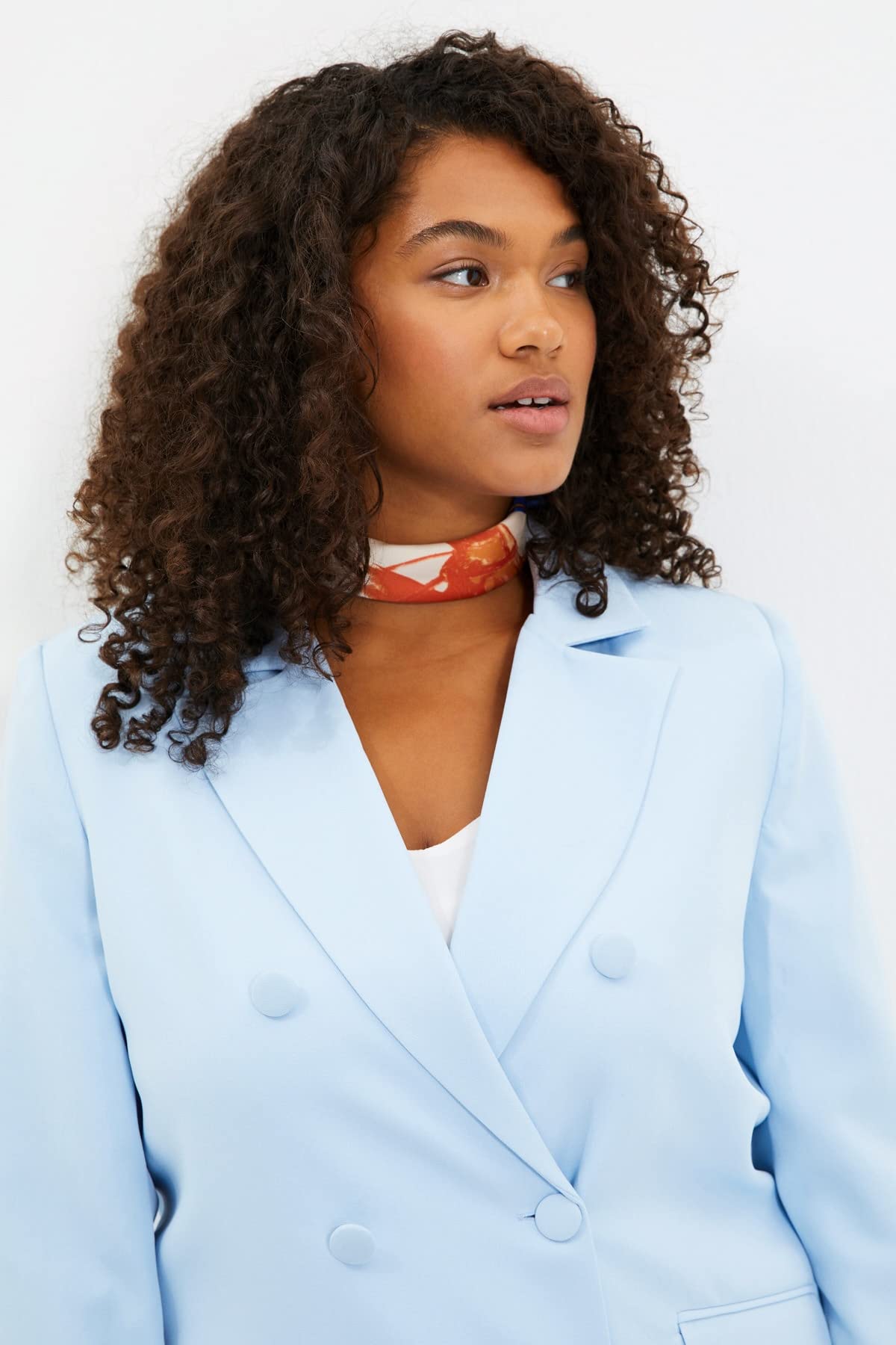 Trendyol Veste Blazer avec Boutons Verts Trendyol Green Button Veste Blazer Détail Vert Femme