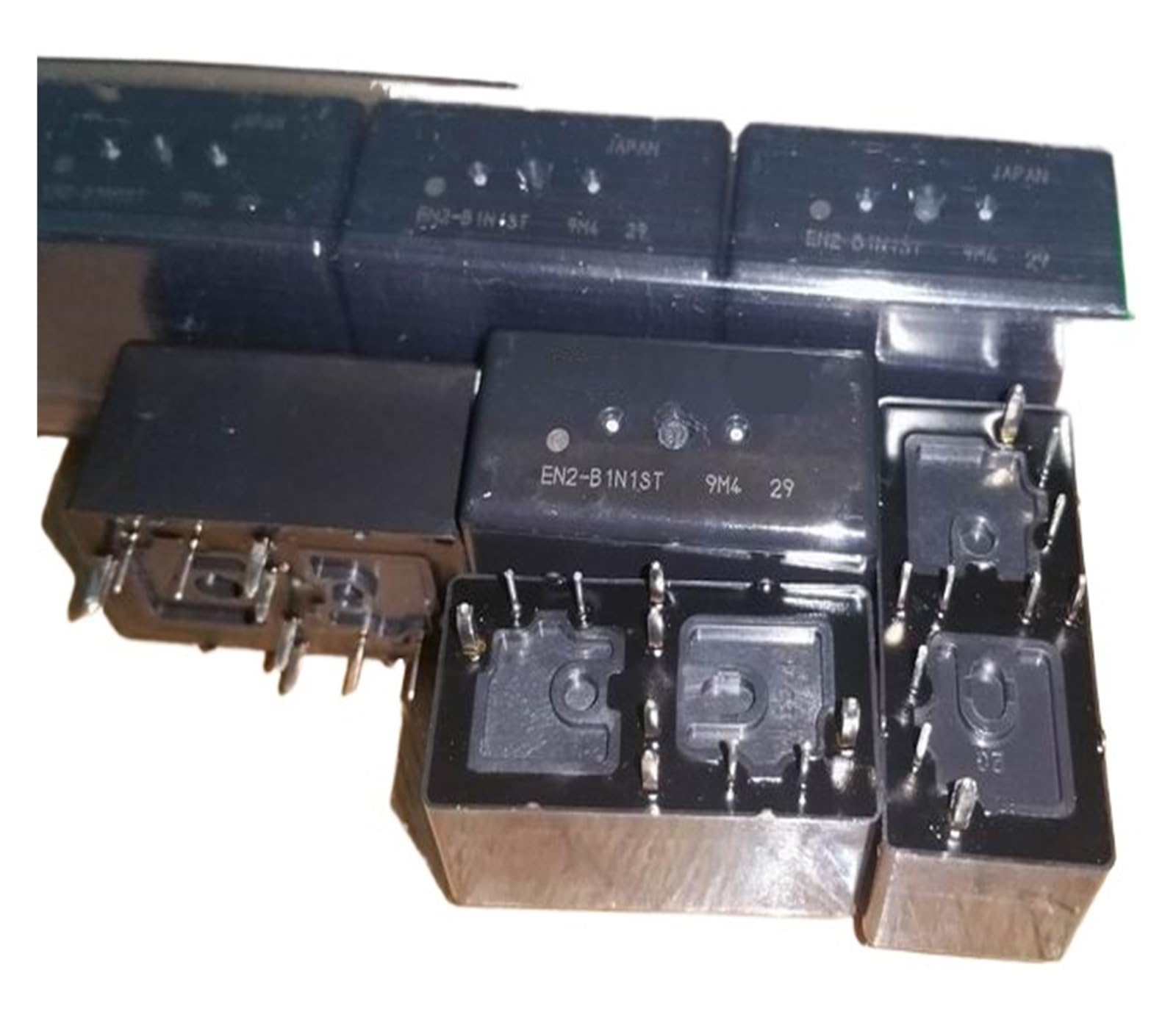 AARTERZZA 1 x EN2-B1N1ST 10 Pin Relay