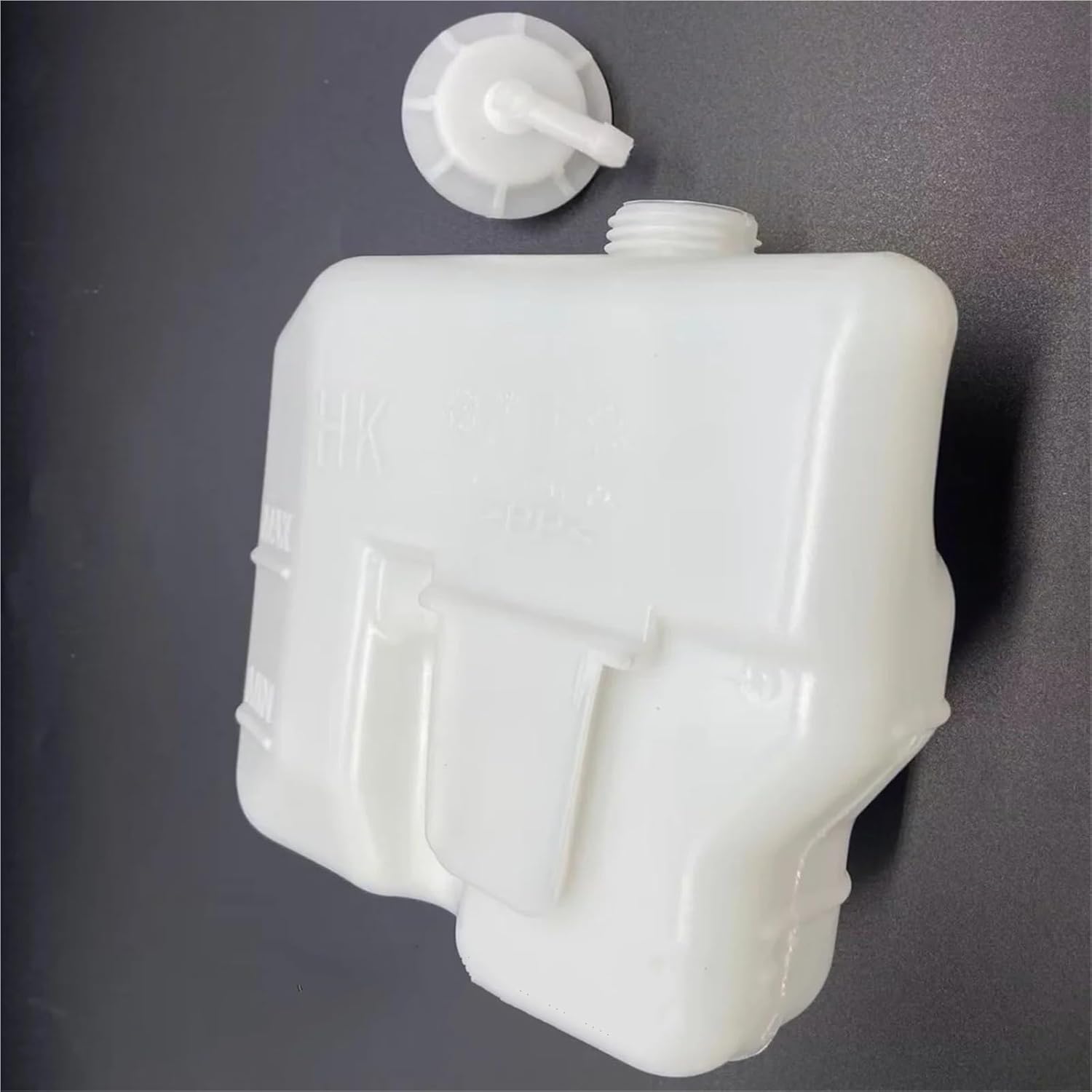 Car coolant overflow tank Engine Antifreeze Auxiliary Water Bottle 199101-rza-a00 CR-V 2007-2010 Automotive Radiator Coolant Tank Storage