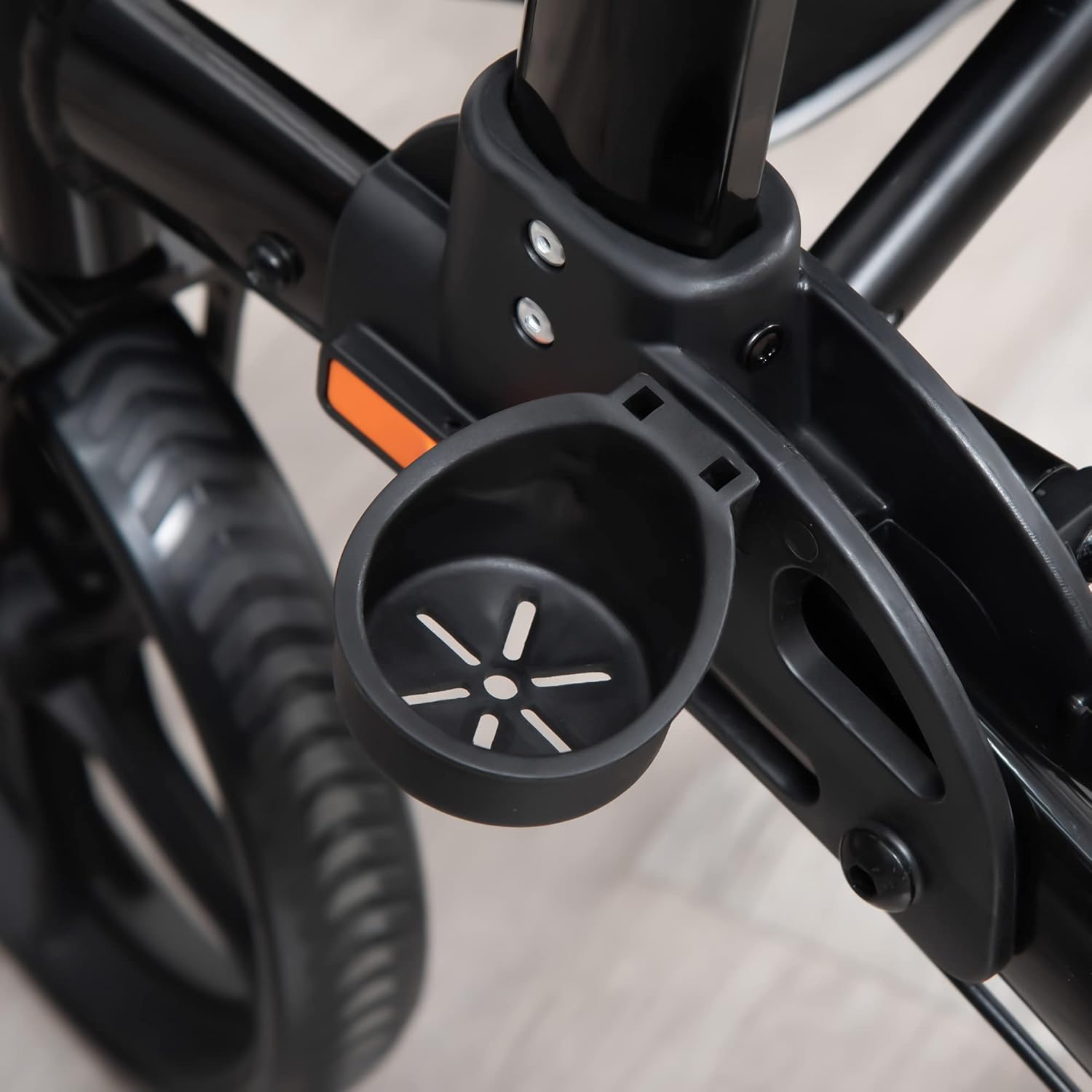 Cup holder attachment detail