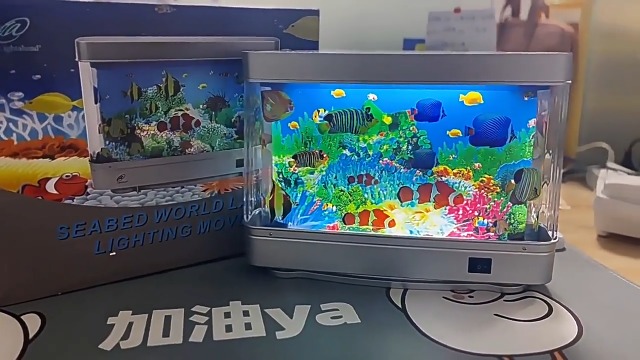 Amazon.co.jp: ZBYCYZフルーツ航空集魚灯、動く魚ランプ、人工熱帯魚