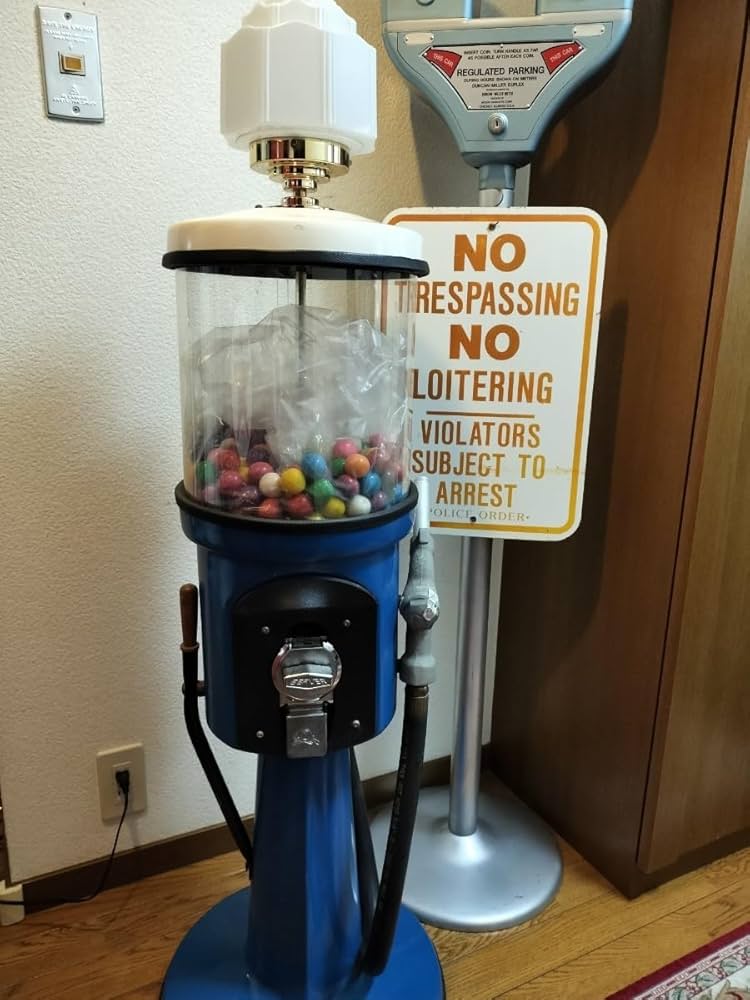 Amazon.co.jp: ガスポンプ型ガムボールマシン アメリカン