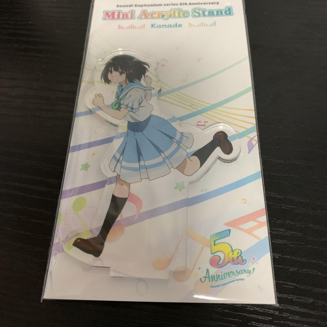 Amazon.co.jp: 響けユーフォニアム シリーズ5周年記念 ミニアクリル 
