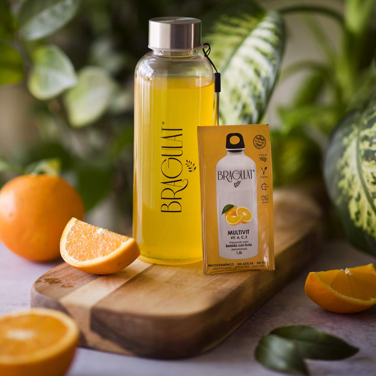 BRAGULAT/Saborizantes de agua Sin Azucar, con fruta deshidratada, Vitamina C y B12, colorantes y sabores naturales | 15 Sobres Multivitaminicos.