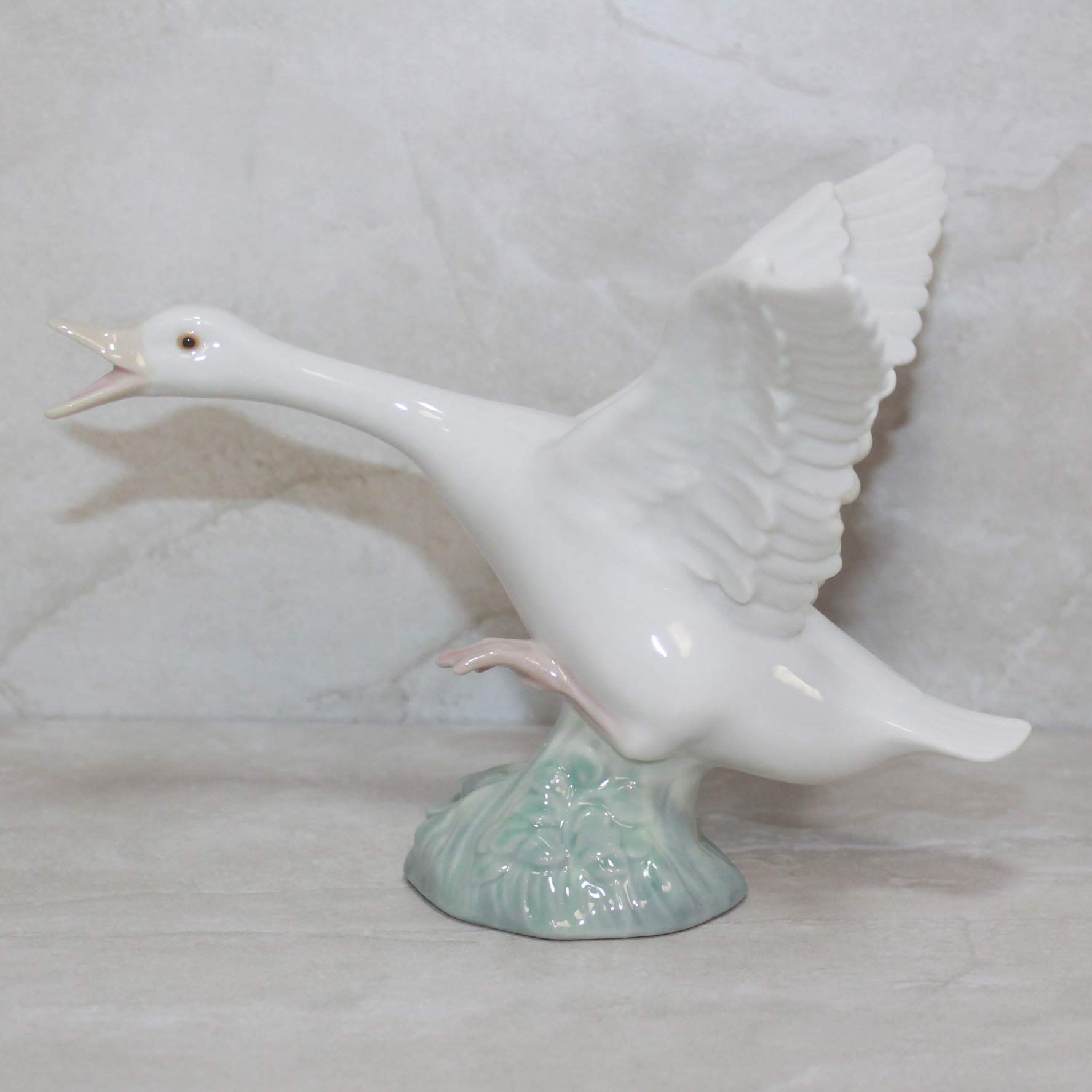 Amazon.co.jp: Lladro 置物 1264 アヒルの空飛び : ホーム＆キッチン