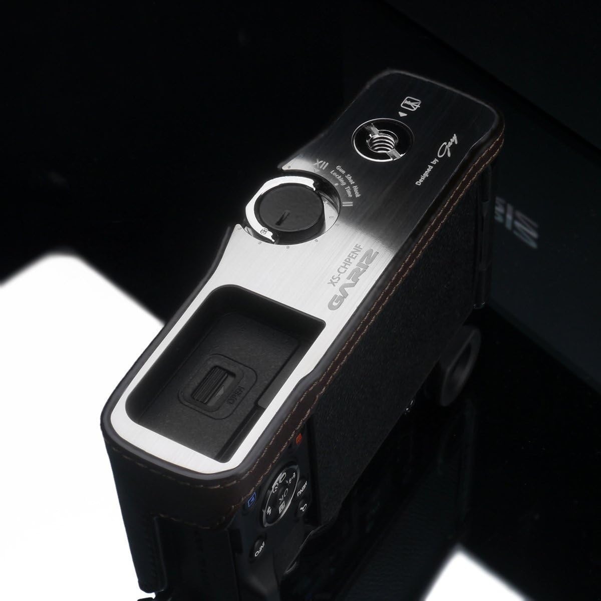 Gariz HG-PENFBR Geniune Leather Half Case for Olympus PEN-F Brown