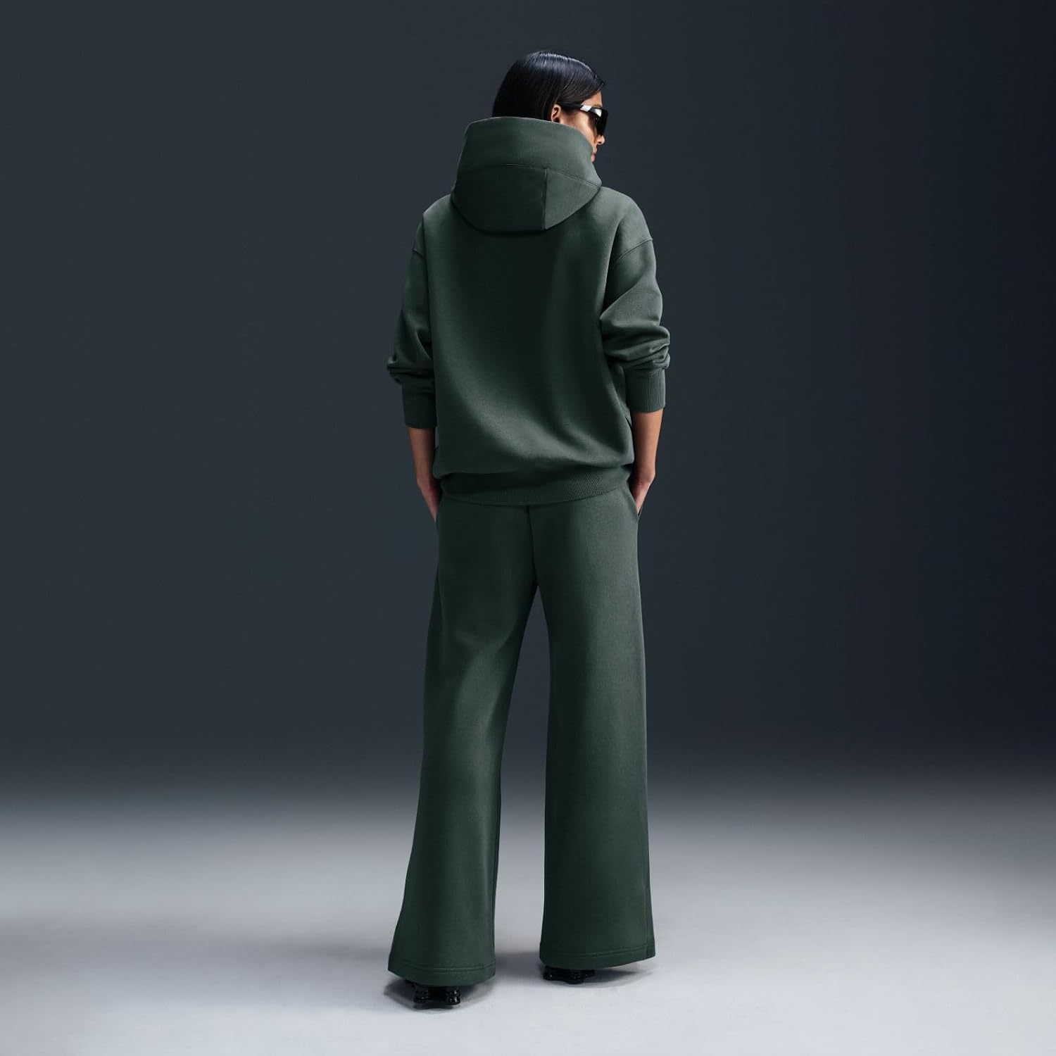 Nike Sportswear Phoenix Fleece Women's High-Waisted Wide-Leg Sweatpants (DQ5615-338, Vintage Green/Sail) - Image 3