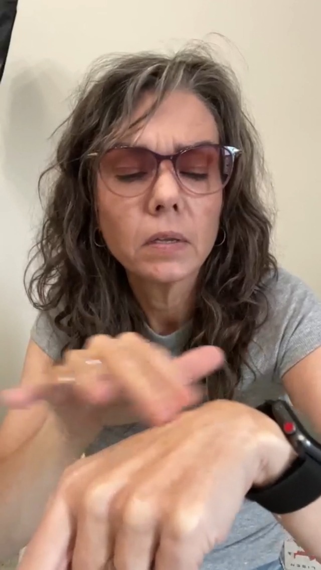 Amazon.com: 24K Gold Anti Aging Face Serum Moisturizer Enriched