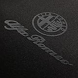 Das Foto vom Fußmattensatz ist nur ein Musterbeispiel. Selbstverständlich erhalten Sie Ihre Fußmatten passgenau für das jeweilige Fahrzeug.