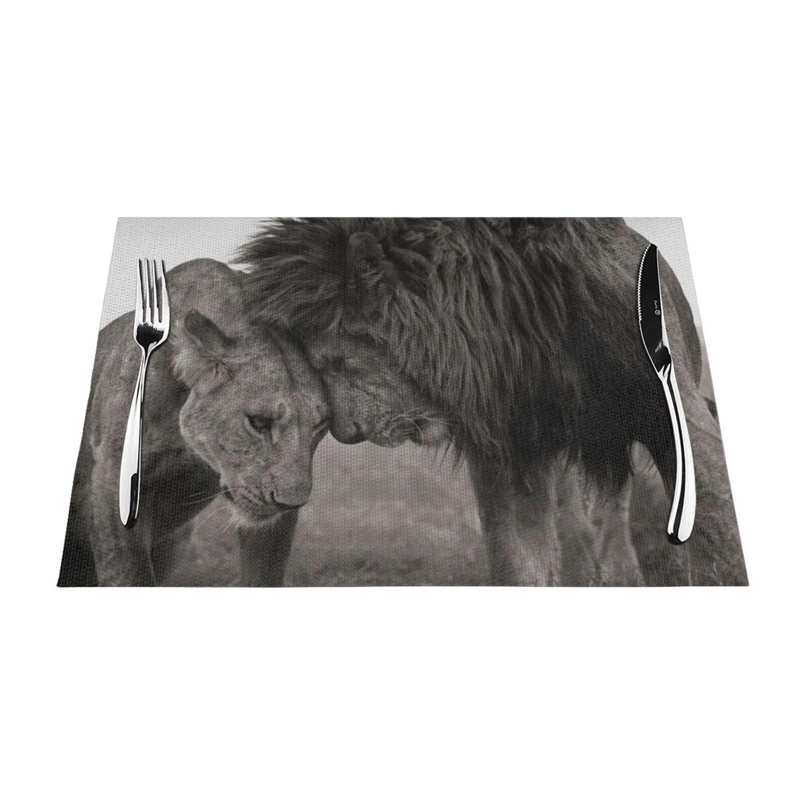 PVC Placemat Set of 4 PCS, 45x30 CM, Lion and Lioness Printed Non-Slip Heat Resistant Place Mats for Kitchen Dining Table Indoor Outdoor