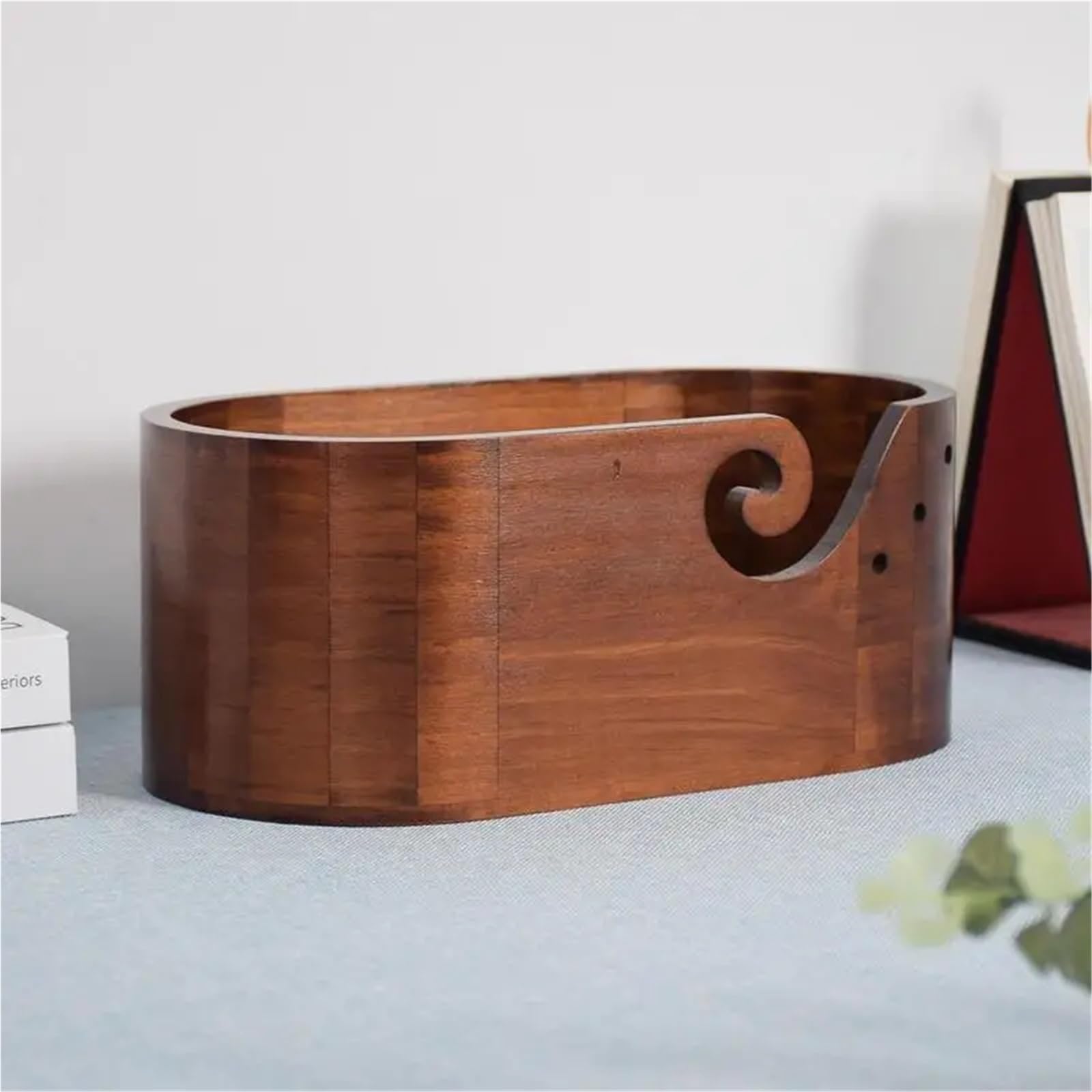 Drewniany pojemnik na włóczkę, Drewniana miska z przędzy na motki 28,5 x 15, 12 cm Rzeźbione otwory Podpórki szydełko