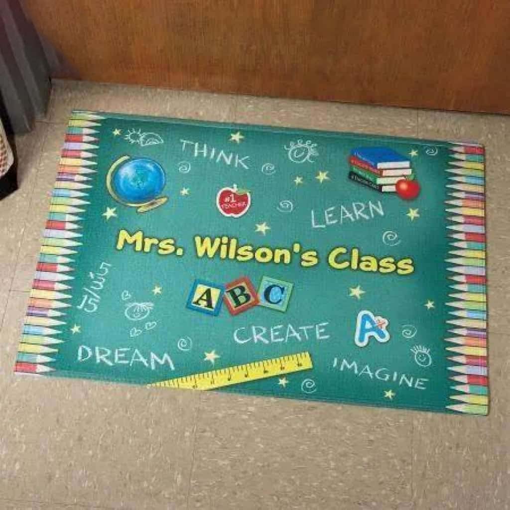 Tapis de porte personnalisé et humoristique pour égayer votre salle de classe ou votre entrée