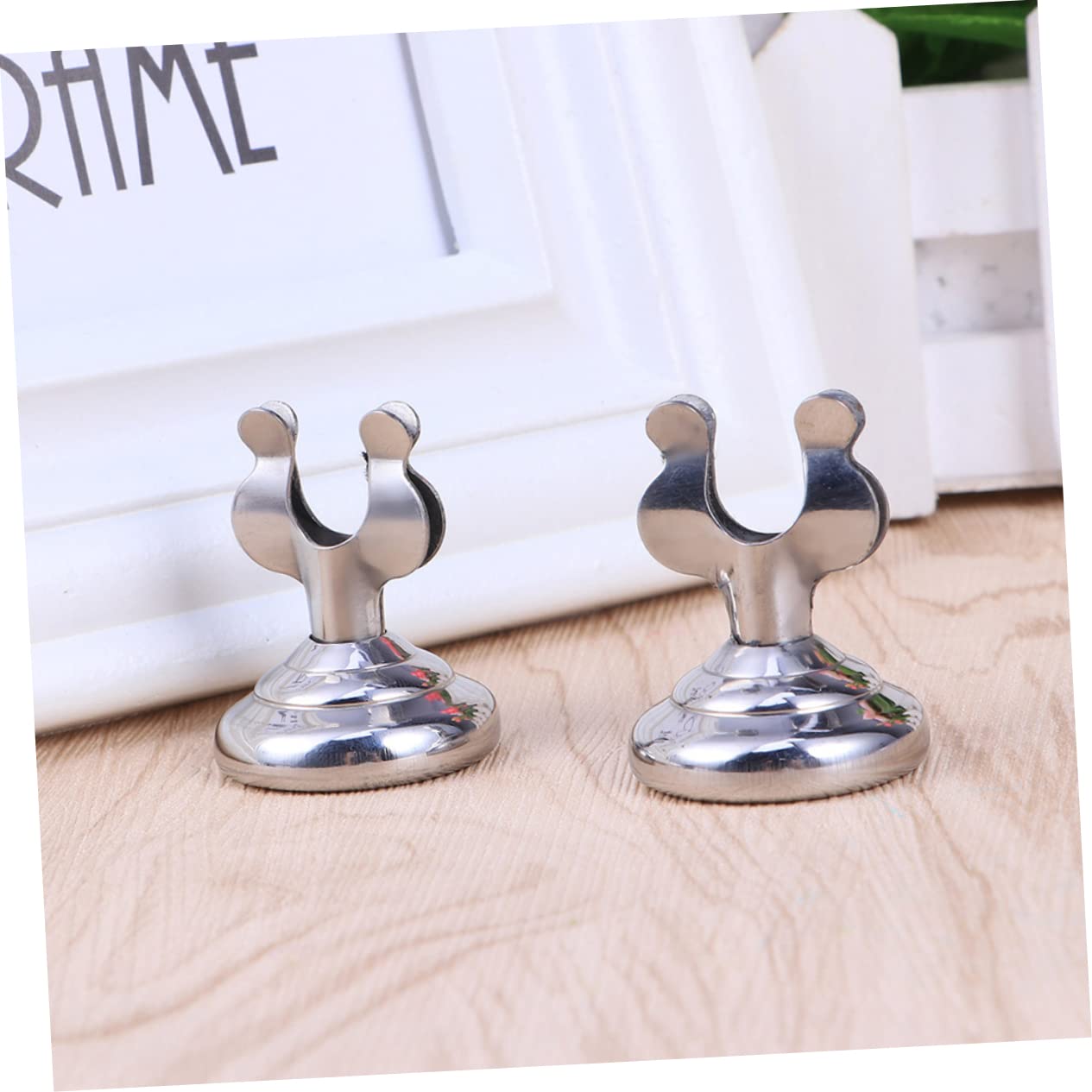 NUOBESTY 3 Juegos De Soportes De Menú De Acero Inoxidable Portátiles Para Números De Mesa Tarjetas De Lugar Para Restaurantes Bodas Y Oficinas. 3 Unidades.