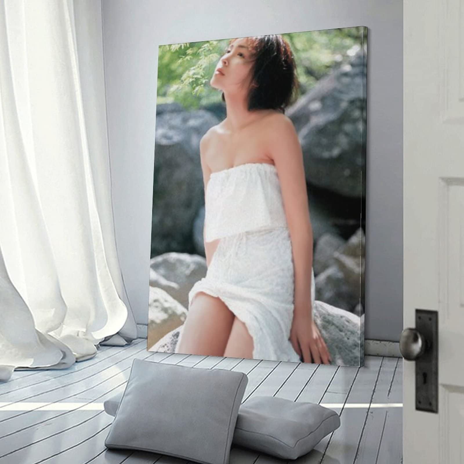 Amazon.co.jp: 麻生久美子セクシービキニ写真絵画ポスター オフィス