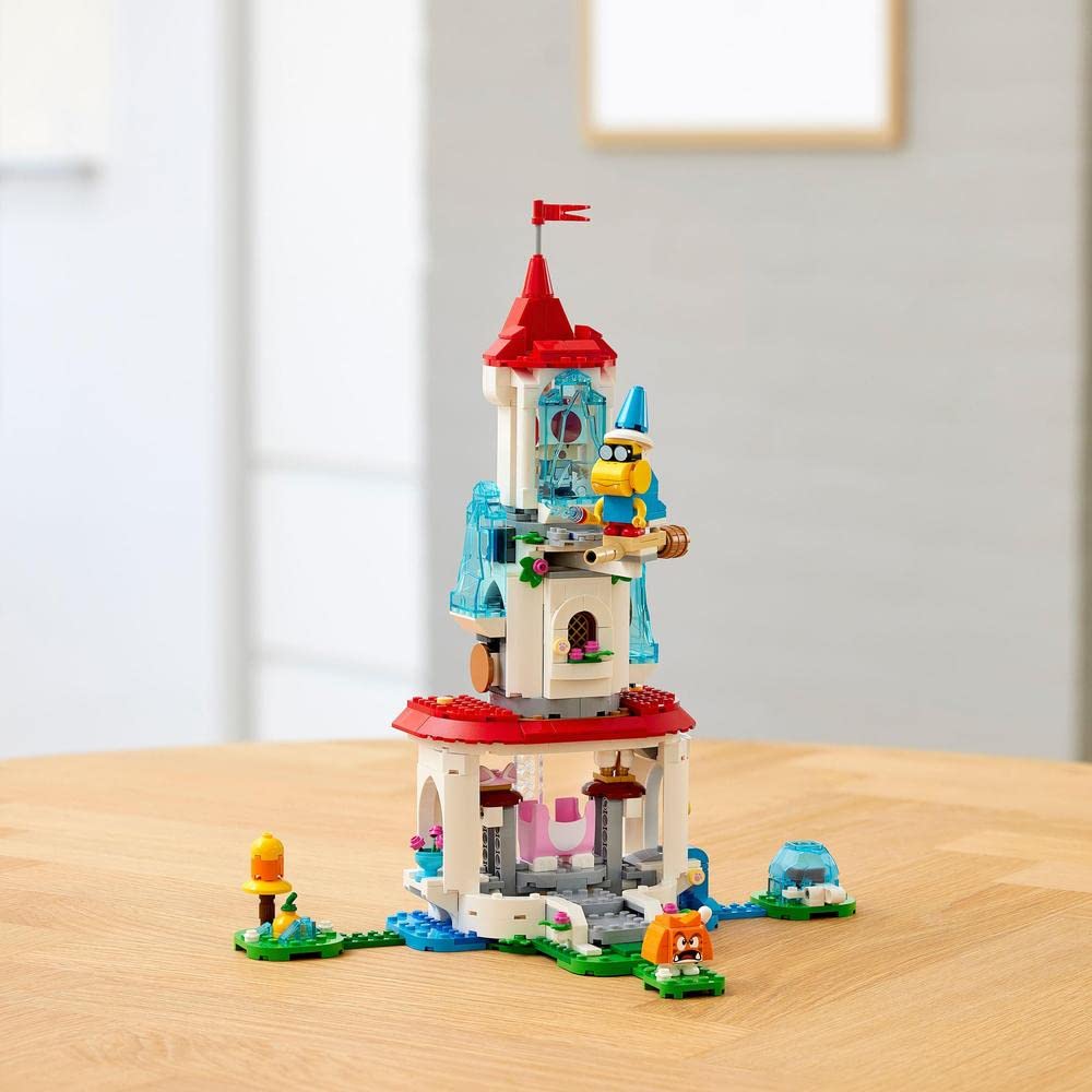 LEGO 71407 Super Mario Ensemble d’Extension La Tour Gelée et Le Costume de Peach Chat, Jeu de Construction, Toad Figurine, Jouet Château Fort, Cadeau Enfants 8 Ans