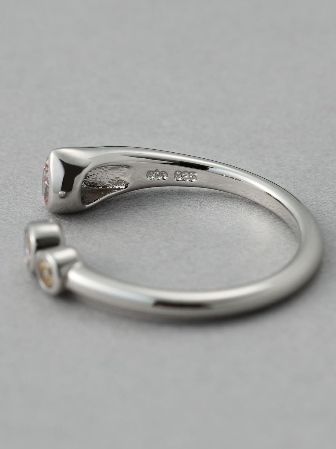 [エテ] レイヤード ビジュー ハグリング 821551-821552