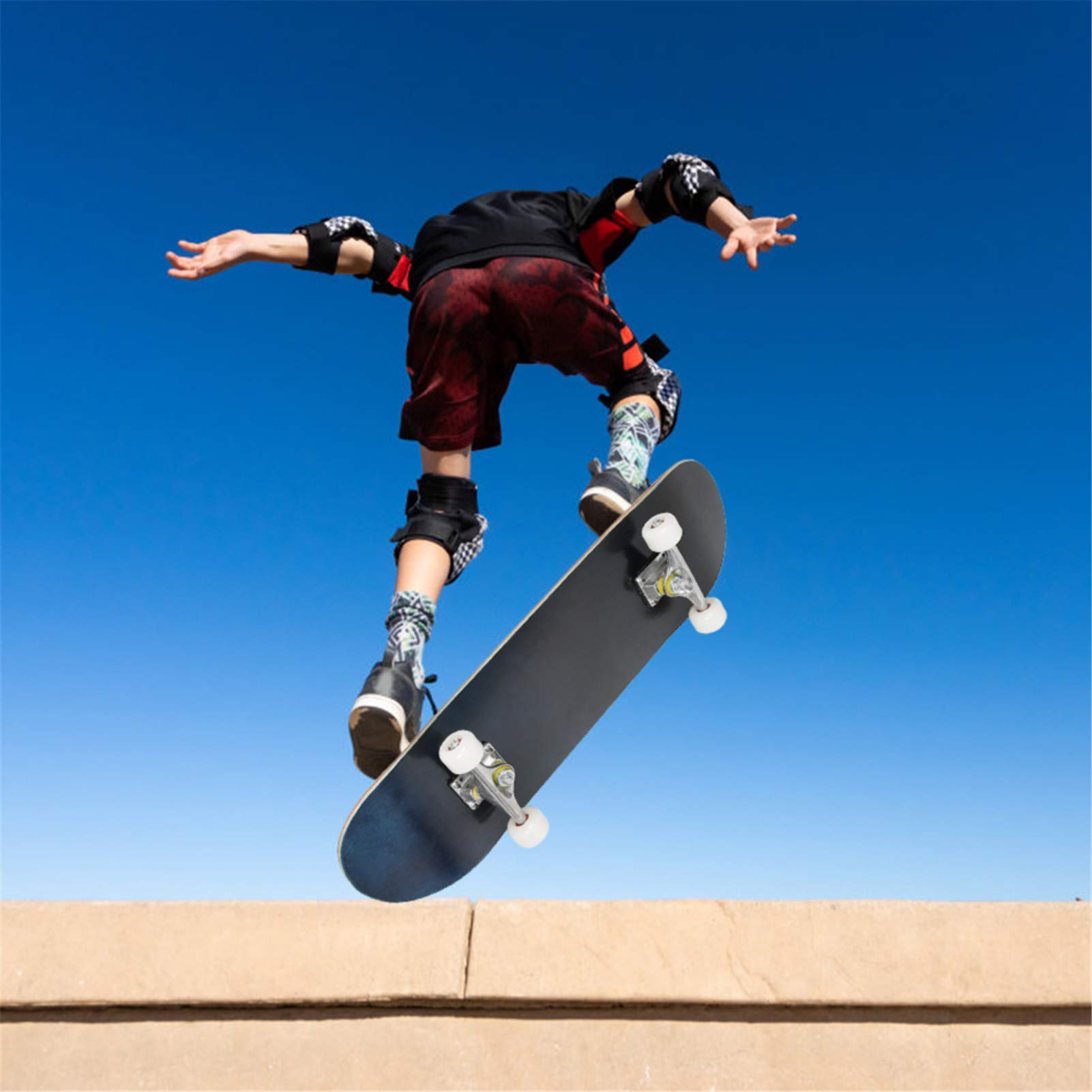 Skateboard Komplettboard Ahorn Holz für Kinder, Jugendliche und Erwachsene, mit ABEC-7 Kugellagern, Tragfähigkeit: 250 kg (Schwarz)