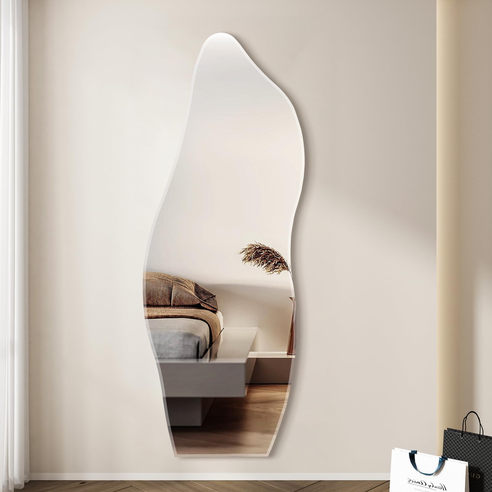 Muzilife Asymmetrischer Ganzkörperspiegel Rahmenloser Wandspiegel 160x60cm, Unregelmäßiger Großer Wandspiegel mit MDF-Rückwand, Dekorativer Spiegel für Wand Wohnzimmer Bad Flur Eingang, Deko