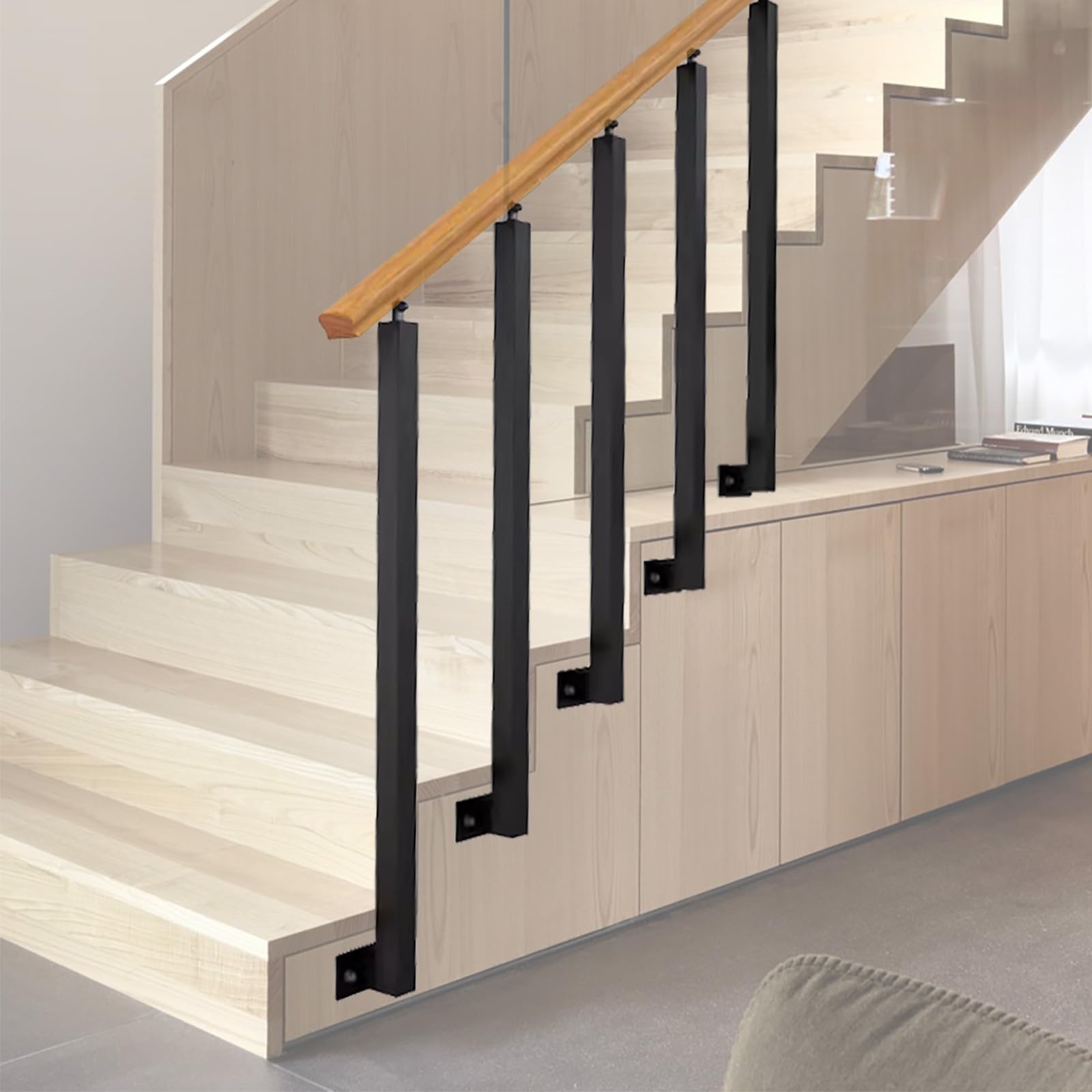 Balustres d'escalier en métal réglables pour sécuriser facilement une rampe en pente