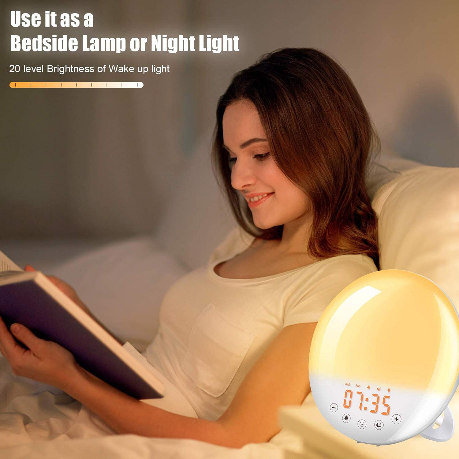Sunrise budzik z funkcją Smart Wake Up Light Work, cyfrowy budzik z symulacją wschodu słońca, funkcja drzemki / radio FM, 7 dźwięków naturalnych i 4 alarmy dla dorosłych i dzieci (7 kolorów)