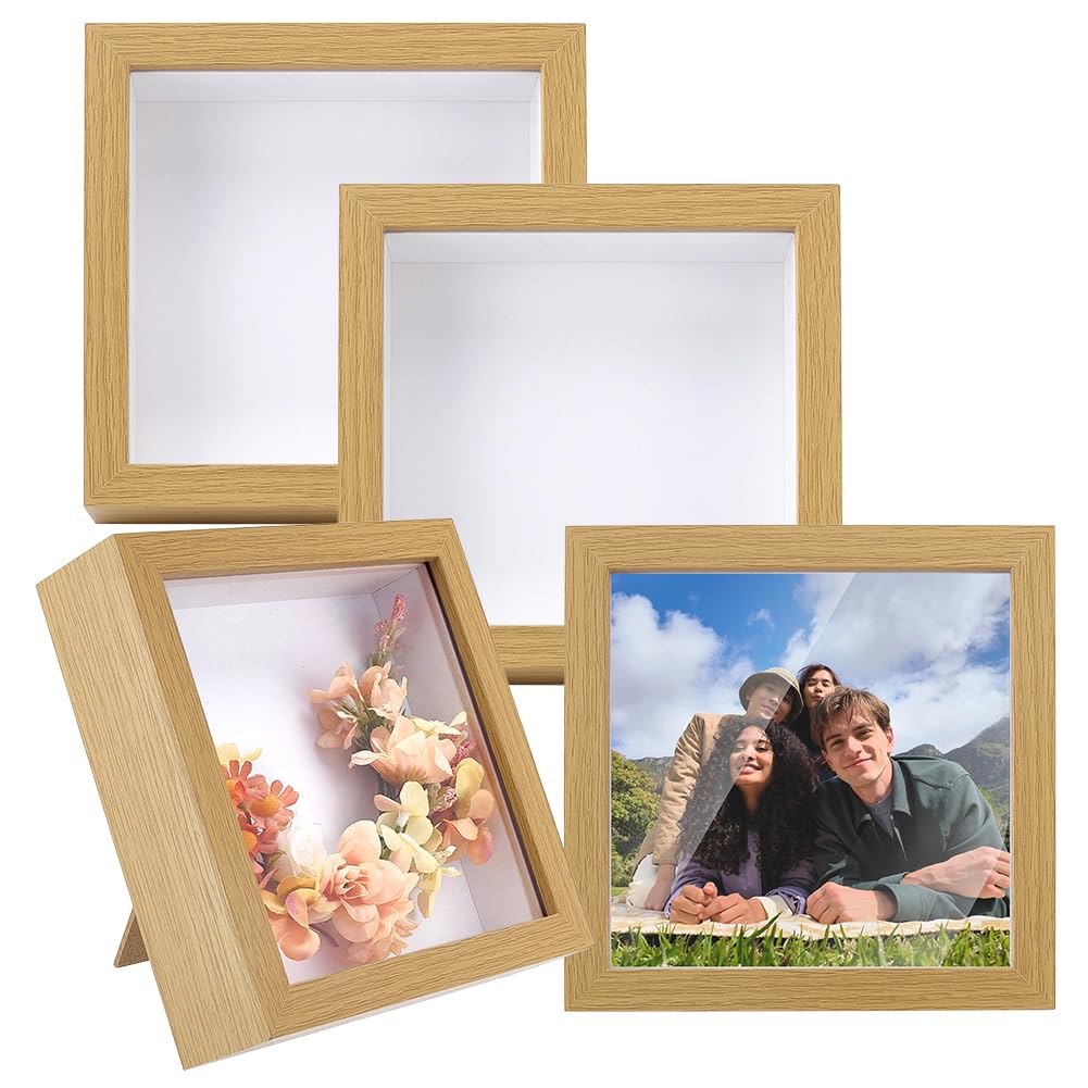 Cadre de rangement pour fleurs séchées de mariage et billets de voyage sur étagère de salon