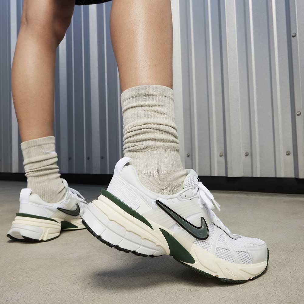 NIKE Kobiety Nike V2k RunAdidasy