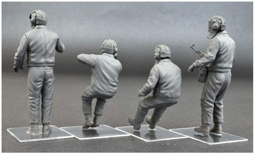 Amazon | ミニアート(Miniart) 1/35 ソビエト軍 戦車兵 1960-70s 4体入