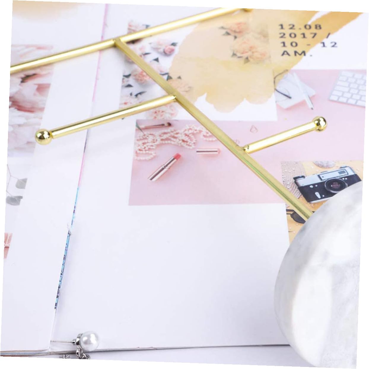 Multifunktionaler Schmuckständer mit Edlem Nordischem Design aus Marmor und Metall Uhr Organizer und Schmuckaufbewahrung für Stilvolle Schmuckpräsentation Zuhause