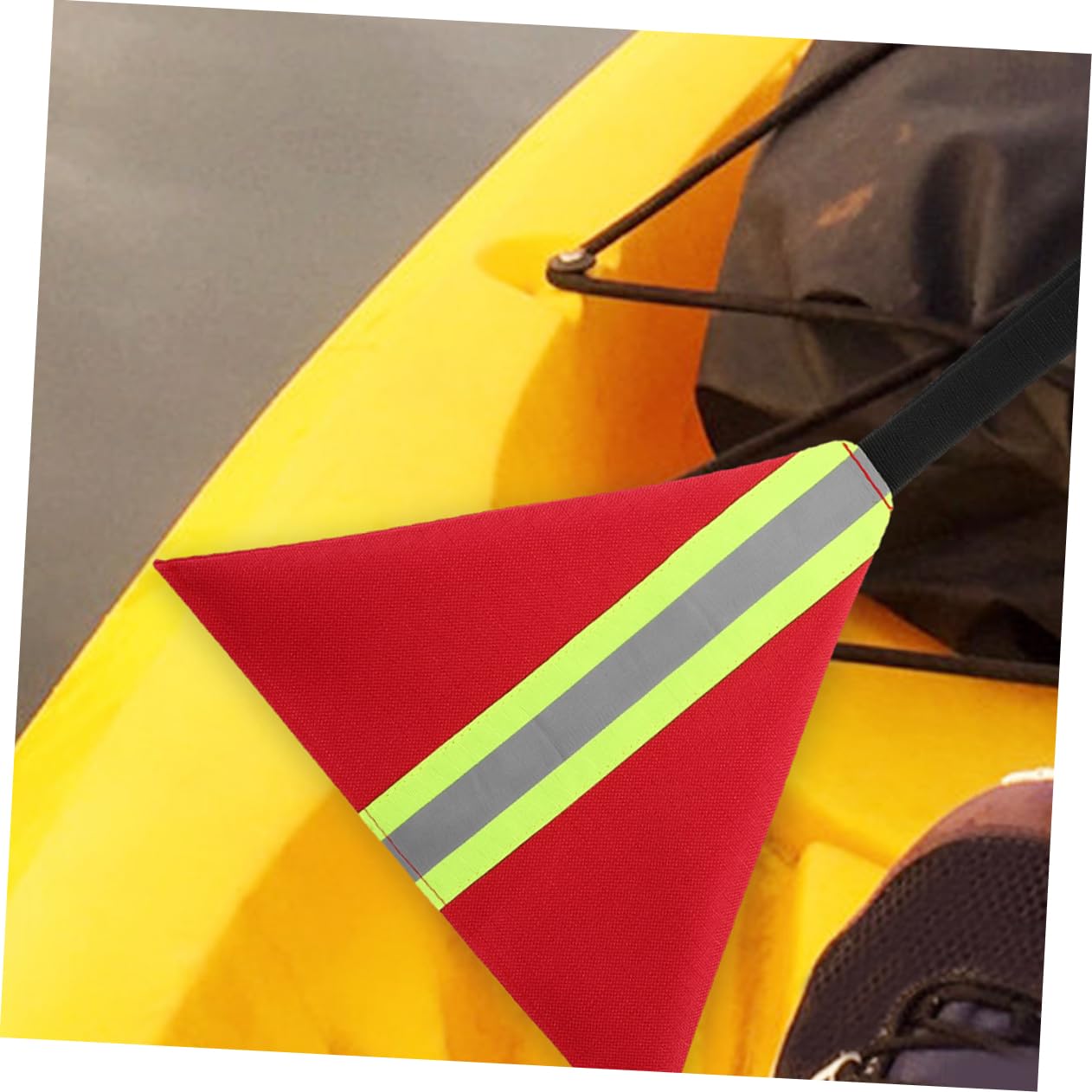Mikikit Drapeau de Sécurité pour Kayak, Rouge, Bande Réfléchissante, Tissu Oxford, 3 Pièces, Léger et Portable pour Océans et Lacs | Toile Oxford, Bande Réfléchissante et Sangle, pour Sports Nautiques, Transport en Mer, Usage Léger