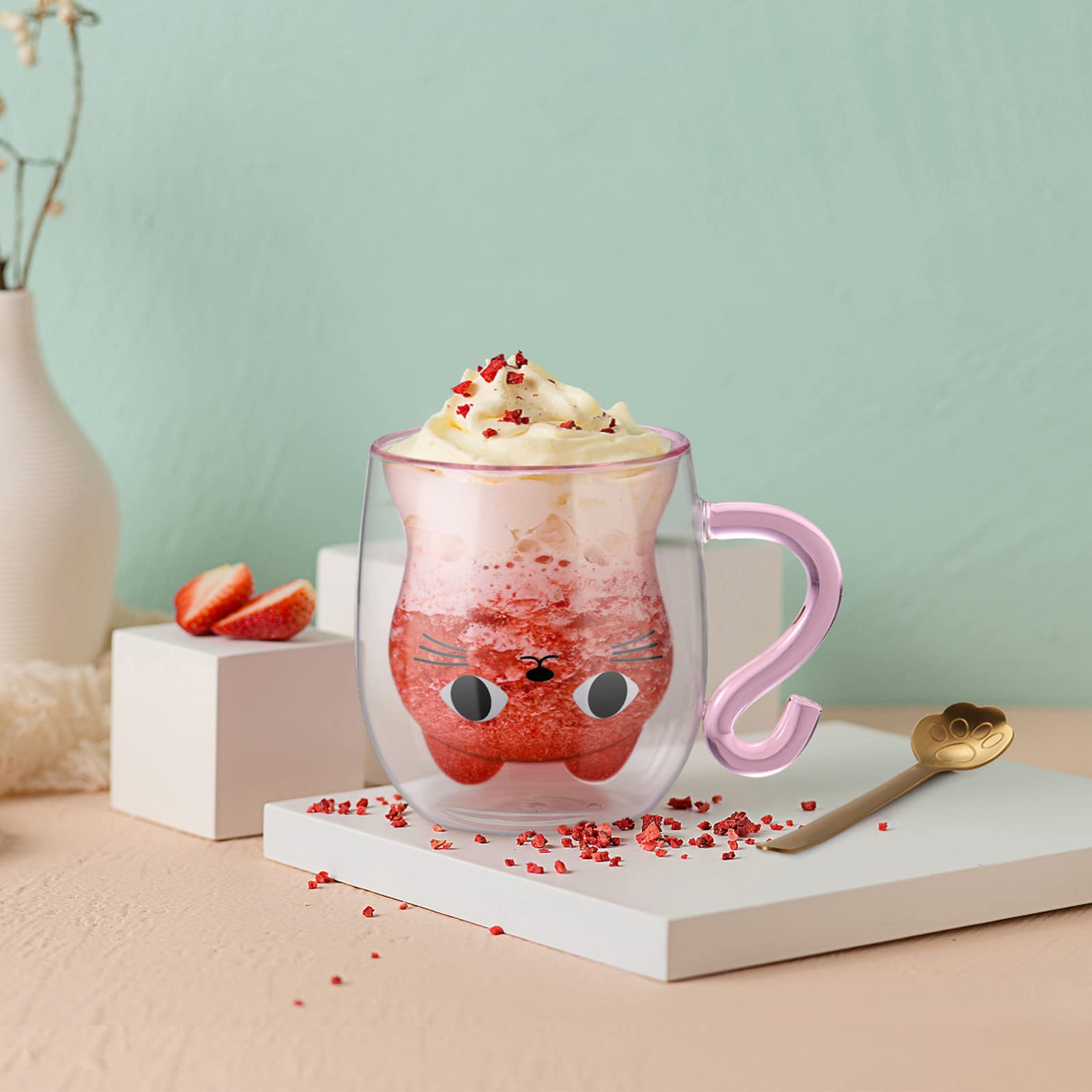 Kopjes, kommen & to-go bekers Kattenkruid bij Kruidvat NL Voor koffie, thee of een rustig moment tussendoor zijn er de kopjes, kommen en to-go bekers uit de Kattenkruid-serie. Eenvoudig van vorm
