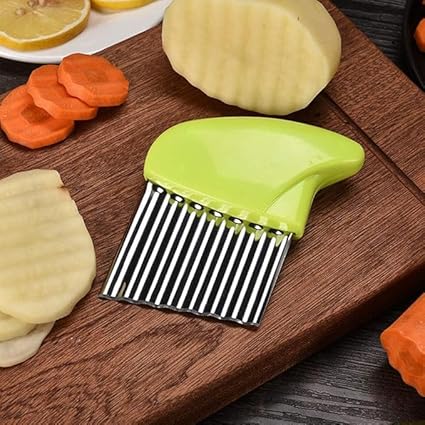 BHISRA Potato Cutter, Wavy Crinkle Cutting Tool for Cutting Potato Carrot Cucumber Salad Chopping Knife Soft Handle Stainless Steel Cutter, Durable and Convenience Chopper-1Pcs