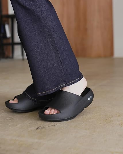 Amazon | [ ウーフォス ] OOFOS リカバリーサンダル ユニセックス