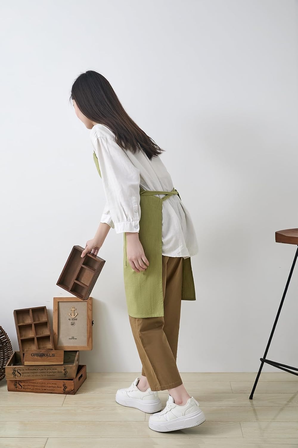 Cotton Linen Apron for Women - Adjustable Casual Apron with Pocktes, Great for Florist, Coffee House and Kitchen - Image 7