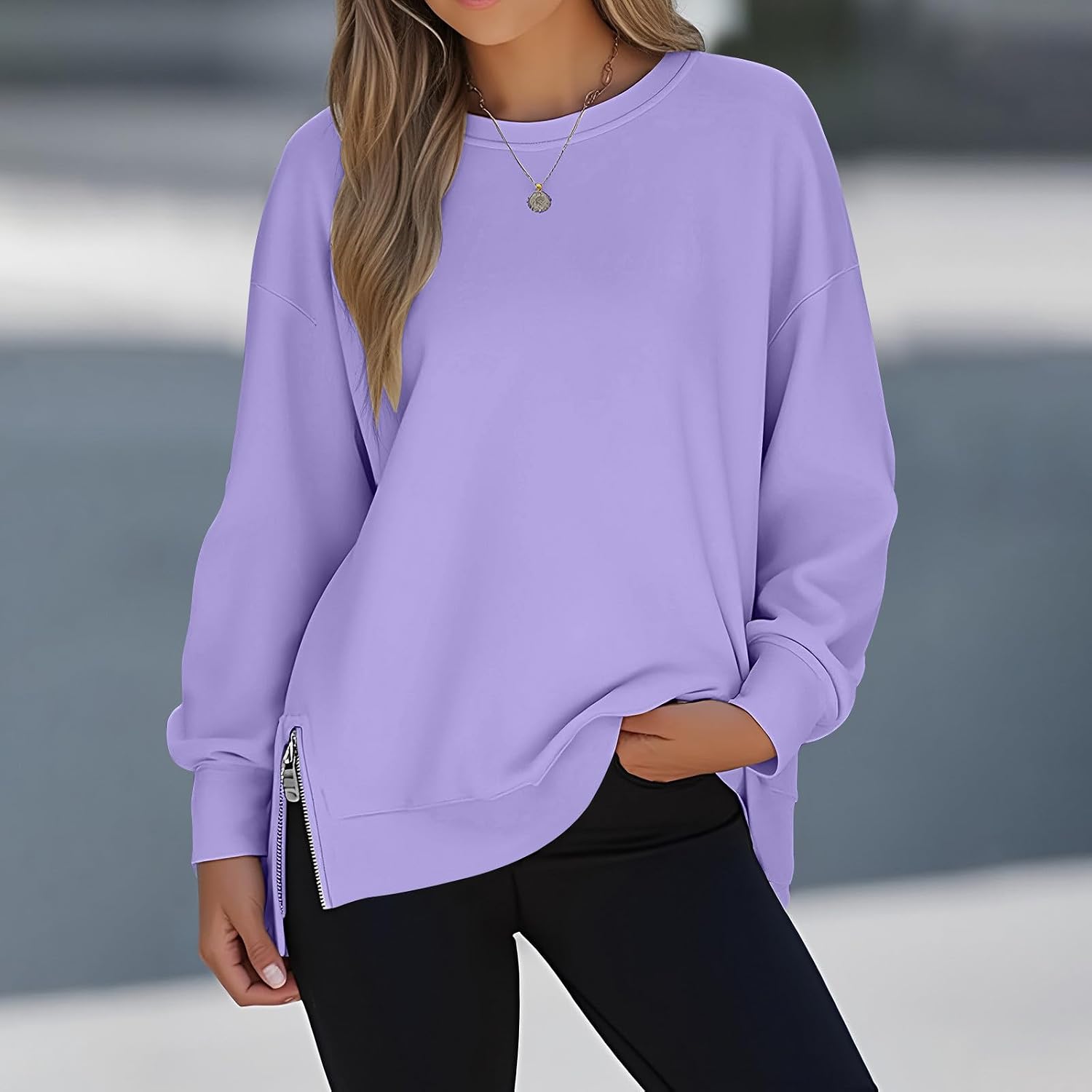 Oversized Sweatshirt for Women Crewneck Fashion Long Sleeve Loose Side Slit Lightweight Sweater Fall Pullover Tops