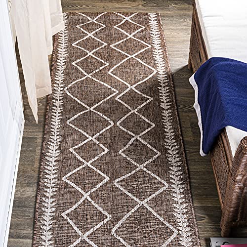 Image of JONATHAN Y Tribal Diamond Trellis Indoor Outdoor Runner Rug 2X8 Brown /Beige, Derya for Backyard, Patio, Porch, Easy-Cleaning, High Traffic, Pet-Friendly, Non-Shedding (SMB129B-28)