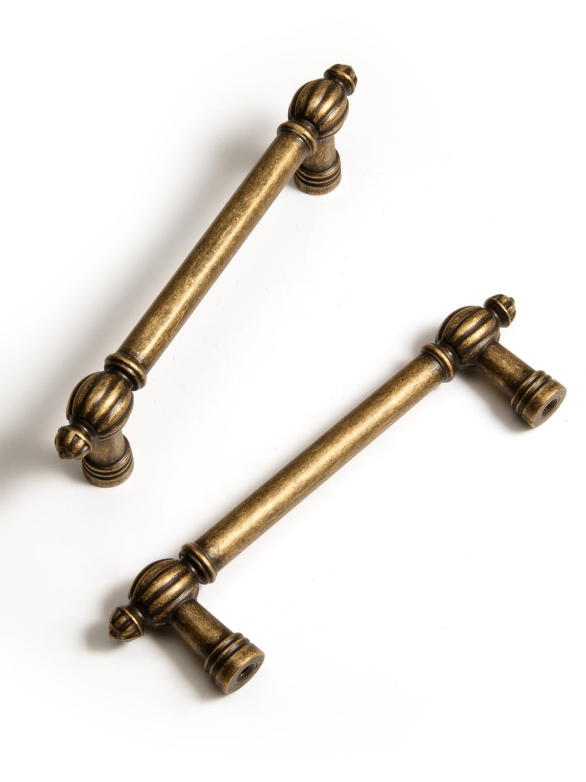 BEILEIOU ﻿Antique Brass Zinc Alloy Cabinet Pulls - 3-3/4"(96mm) Hole Center Classic Vintage Drawer Handles,Kitchen Cupboard Bathroom Dresser Cabinet