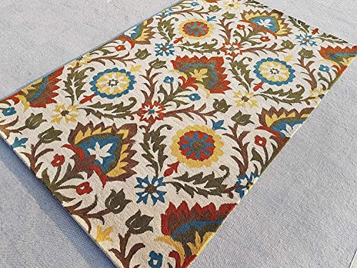 Image of Export Quality Handtufted Woolen Carpet for Living Room Bedroom & Hall - Color - White /Multi - Size - 10 x 12 Feet