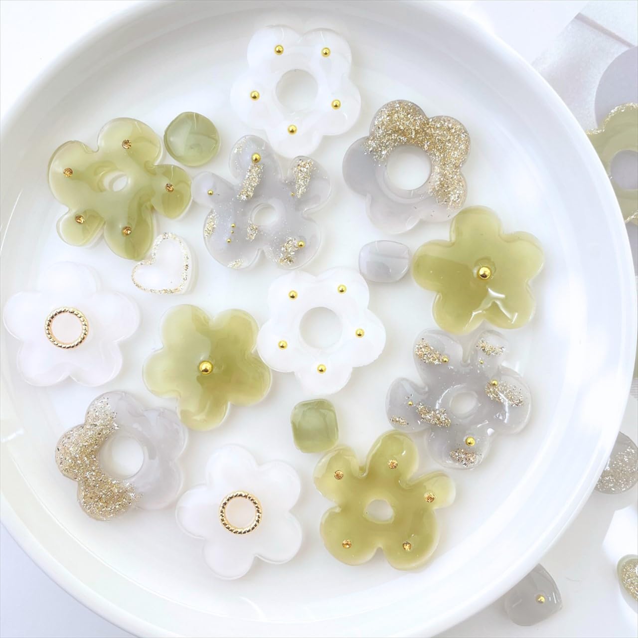 Amazon.co.jp: 紗や工房 シリコンモールド フラワー 花 レジン